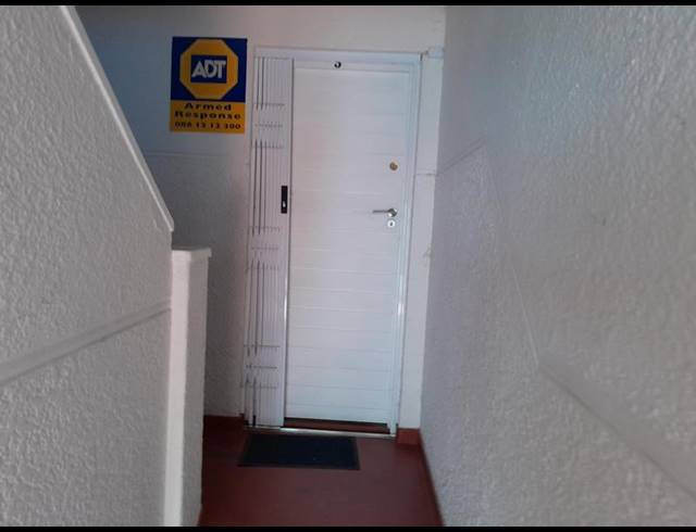 3 BEDROOM PROPERTY TO RENT IN VREDEHOEK